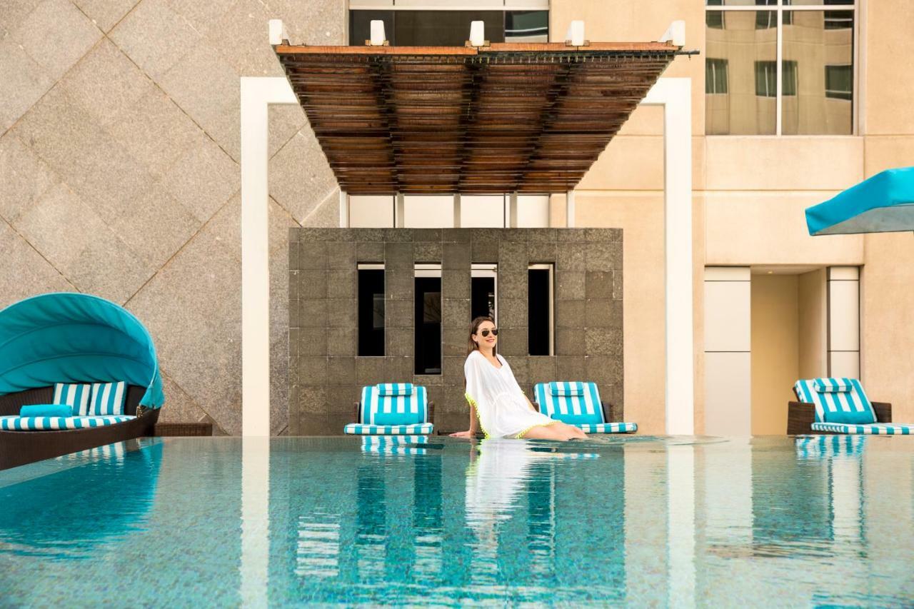 Novotel Deira Creekside Дубай Екстериор снимка