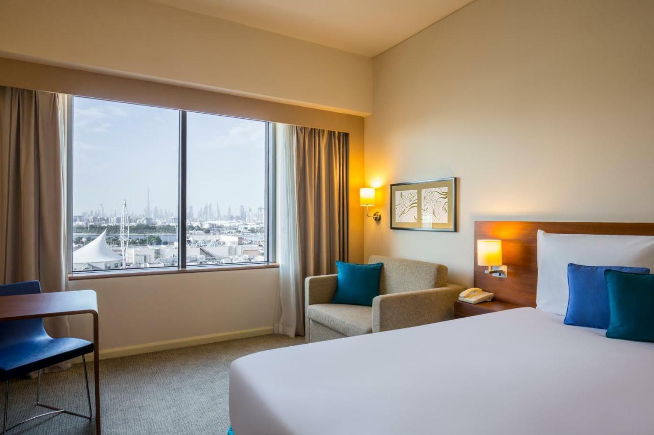 Novotel Deira Creekside Дубай Екстериор снимка