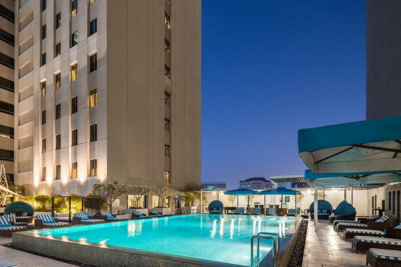 Novotel Deira Creekside Дубай Екстериор снимка